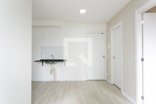 Sala de apartamento à venda com 2 quartos, 34m² em Guaianases, São Paulo
