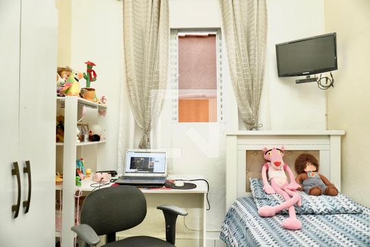 Quarto 1 de casa à venda com 4 quartos, 102m² em Santa Cruz, Belo Horizonte