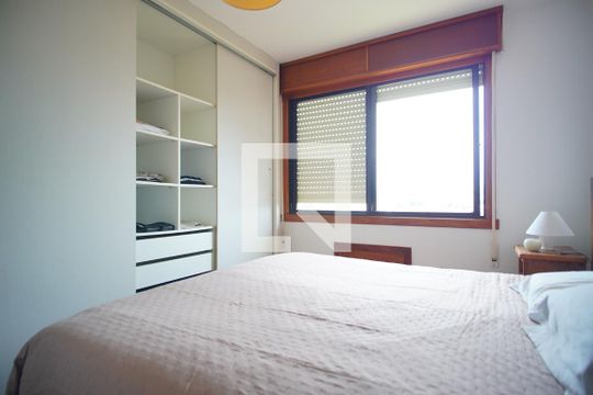 Suíte de apartamento à venda com 2 quartos, 89m² em Chácara das Pedras, Porto Alegre
