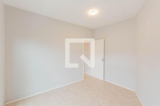 Quarto 1 de apartamento à venda com 2 quartos, 64m² em Grajaú, Rio de Janeiro