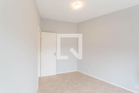 Quarto 1 de apartamento à venda com 2 quartos, 64m² em Grajaú, Rio de Janeiro