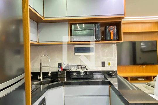 Cozinha  de apartamento à venda com 2 quartos, 47m² em Jardim Sao Francisco (zona Leste), São Paulo