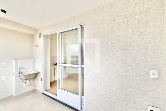 Varanda 1/ Área de Serviço de apartamento à venda com 1 quarto, 35m² em Vila Santa Delfina, São Paulo
