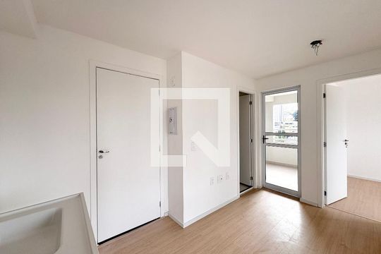 Sala/ Cozinha  de apartamento à venda com 1 quarto, 35m² em Vila Santa Delfina, São Paulo