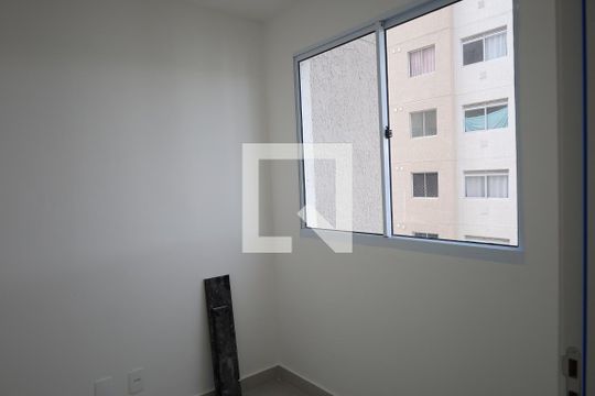 Apartamento para alugar com 2 quartos, 40m² em Veleiros, São Paulo