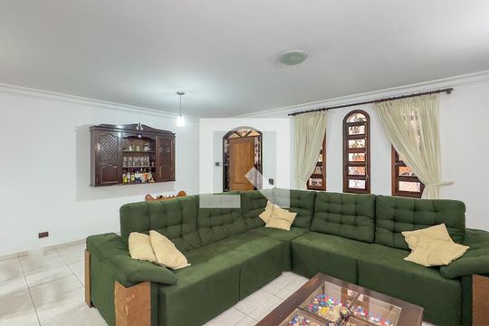 Sala de casa para alugar com 3 quartos, 130m² em Jardim Sandra, São Paulo