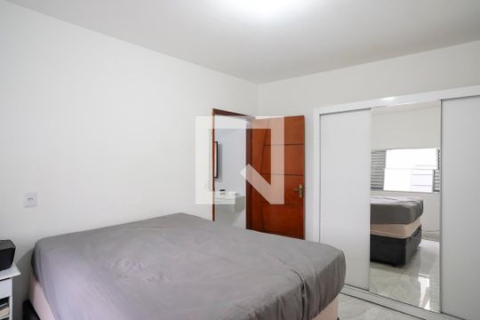 Quarto 1 de casa à venda com 2 quartos, 63m² em Nova Gerti, São Caetano do Sul