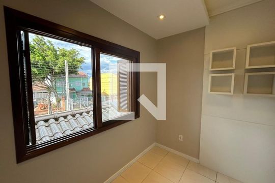 Quarto 2 de casa à venda com 3 quartos, 100m² em Harmonia, Canoas