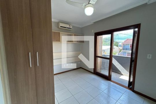 Quarto 1 de casa à venda com 3 quartos, 100m² em Harmonia, Canoas