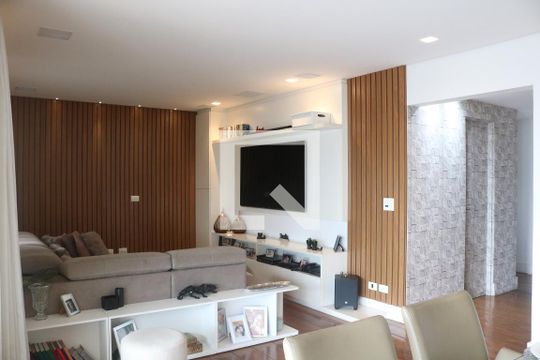 Sala de apartamento para alugar com 3 quartos, 200m² em Perdizes, São Paulo