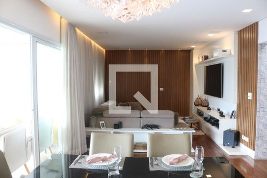 Sala de apartamento para alugar com 3 quartos, 200m² em Perdizes, São Paulo