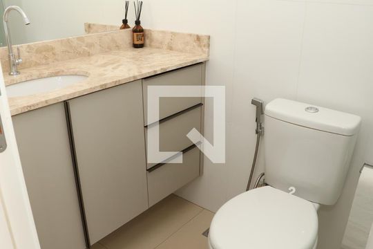 Banheiro da Suíte 1 de apartamento à venda com 3 quartos, 100m² em Setor Marista, Goiânia