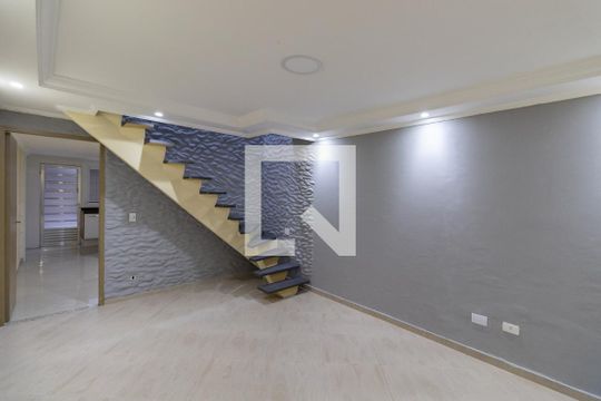 Sala de casa de condomínio à venda com 3 quartos, 175m² em Guaianases, São Paulo