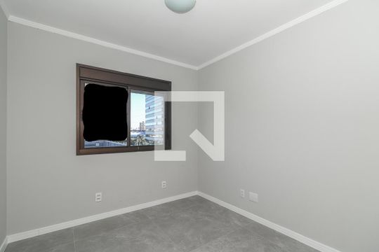 Quarto 2 de apartamento à venda com 3 quartos, 70m² em São Geraldo, Porto Alegre