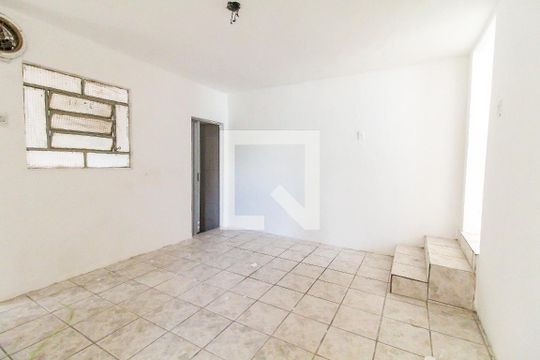 Sala 2 de casa à venda com 3 quartos, 200m² em Guaianases, São Paulo