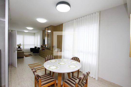 Sala de kitnet/studio para alugar com 1 quarto, 54m² em Santa Lúcia, Belo Horizonte