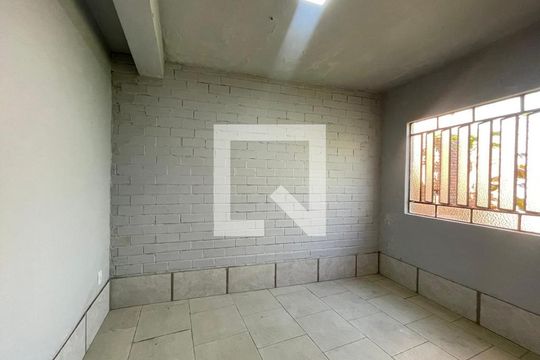 Casa para alugar com 4 quartos, 100m² em Rincão, Novo Hamburgo