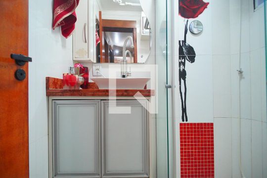 Banheiro de apartamento à venda com 2 quartos, 39m² em São João Batista, São Leopoldo
