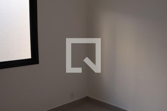 Casa de Condomínio à venda com 2 quartos, 100m² em Jardim Curitiba, Goiânia