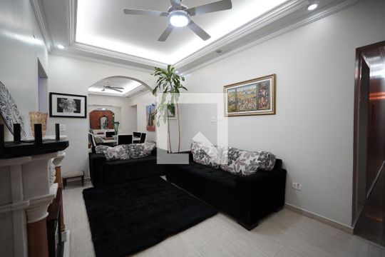Casa à venda com 4 quartos, 250m² em Liberdade, São Paulo