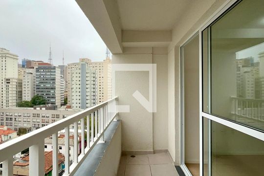 Varanda de kitnet/studio à venda com 1 quarto, 30m² em Jardim Paulista, São Paulo