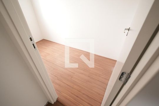 Quarto 1 de apartamento à venda com 2 quartos, 44m² em Santa Maria, Santo André