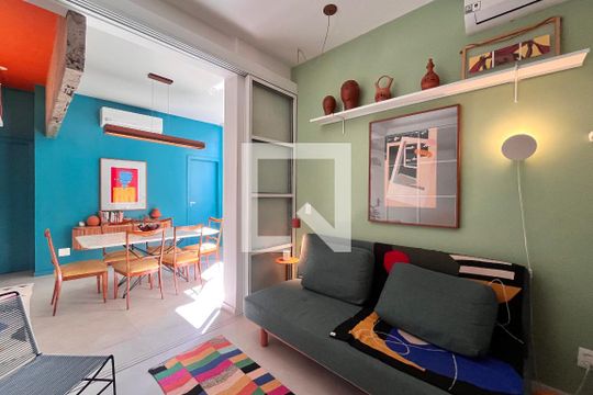 Sala 2 de apartamento à venda com 1 quarto, 80m² em Copacabana, Rio de Janeiro