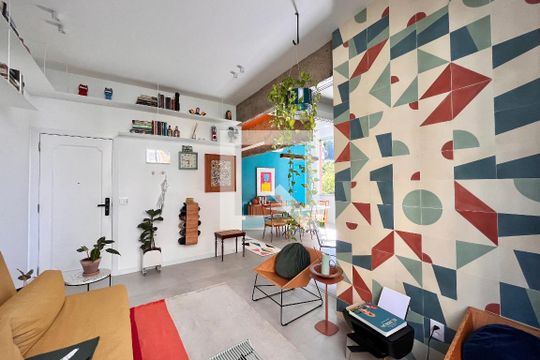Sala  de apartamento à venda com 1 quarto, 80m² em Copacabana, Rio de Janeiro