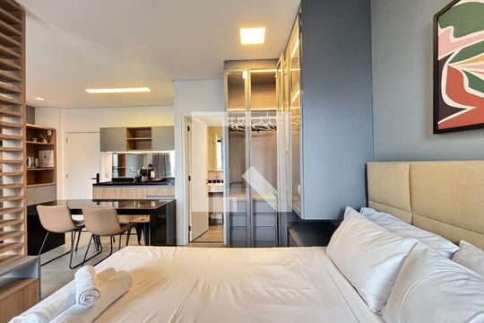 Studio de kitnet/studio para alugar com 1 quarto, 42m² em Vila Olímpia, São Paulo