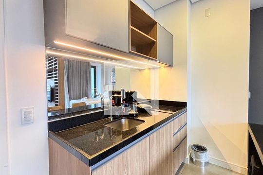 Studio de kitnet/studio para alugar com 1 quarto, 42m² em Vila Olímpia, São Paulo