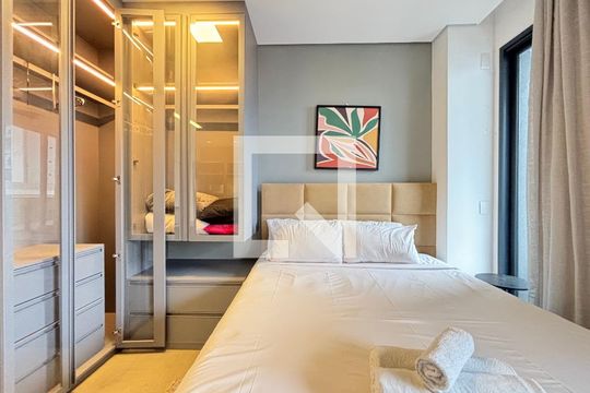 Studio de kitnet/studio para alugar com 1 quarto, 42m² em Vila Olímpia, São Paulo