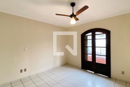 Quarto 1 de casa para alugar com 3 quartos, 100m² em Vila Nova Mazzei, São Paulo