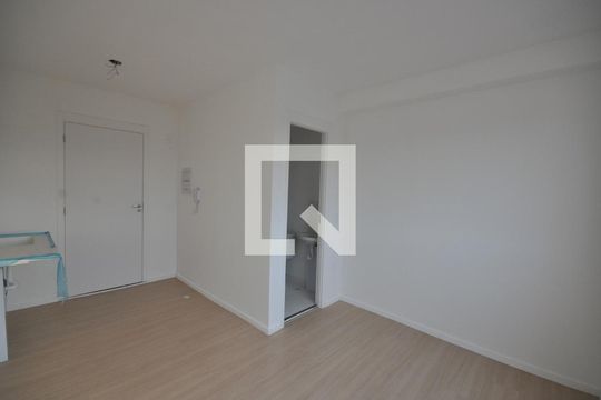 Sala/Quarto de kitnet/studio à venda com 1 quarto, 20m² em Vila Nilo, São Paulo