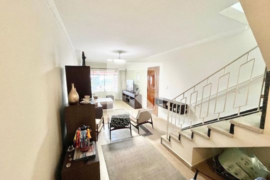 Sala de casa à venda com 3 quartos, 198m² em Água Fria, São Paulo