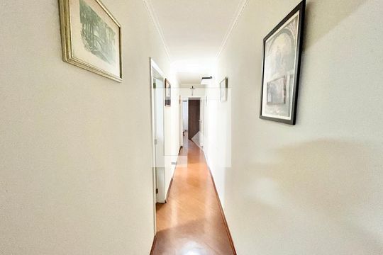 Corredor de casa à venda com 3 quartos, 198m² em Água Fria, São Paulo