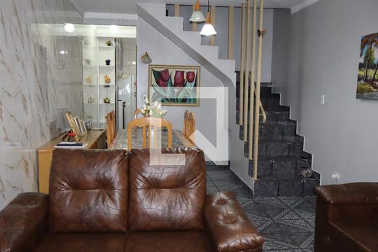 Sala de casa à venda com 4 quartos, 125m² em Parque dos Bancarios, São Paulo