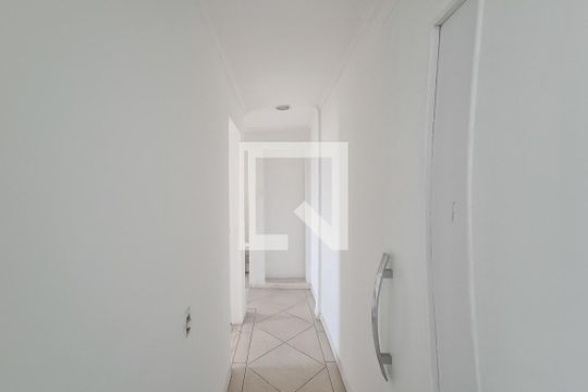 corredor de apartamento para alugar com 3 quartos, 80m² em Baeta Neves, São Bernardo do Campo