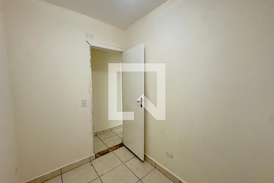Quarto 1 de apartamento à venda com 2 quartos, 41m² em Parque Continental, Guarulhos