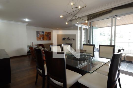Sala de apartamento à venda com 3 quartos, 168m² em Real Parque, São Paulo