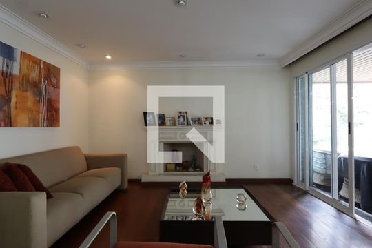 Sala de apartamento à venda com 3 quartos, 168m² em Real Parque, São Paulo