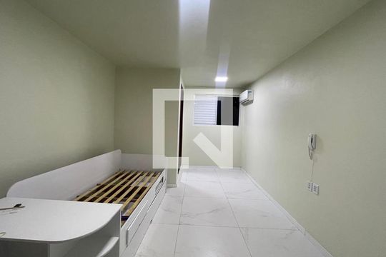 Kitnet/Studio para alugar com 1 quarto, 18m² em Vila Nova, Novo Hamburgo