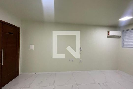 Kitnet/Studio para alugar com 1 quarto, 18m² em Vila Nova, Novo Hamburgo