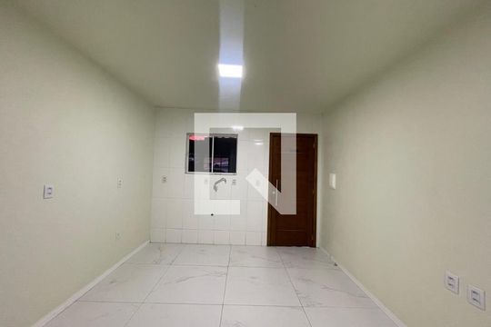 Kitnet/Studio para alugar com 1 quarto, 18m² em Vila Nova, Novo Hamburgo