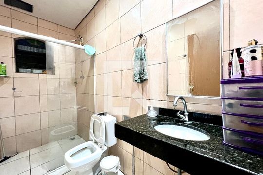 Casa à venda com 3 quartos, 245m² em Jaqueline, Belo Horizonte