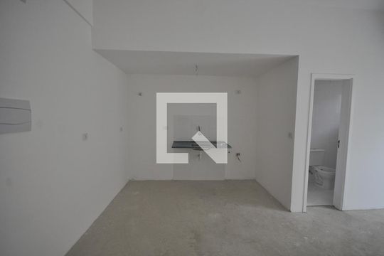 Cozinha de kitnet/studio à venda com 1 quarto, 27m² em Vila Santa Terezinha (zona Norte), São Paulo