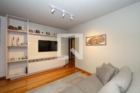 Sala de apartamento à venda com 4 quartos, 220m² em Estoril, Belo Horizonte