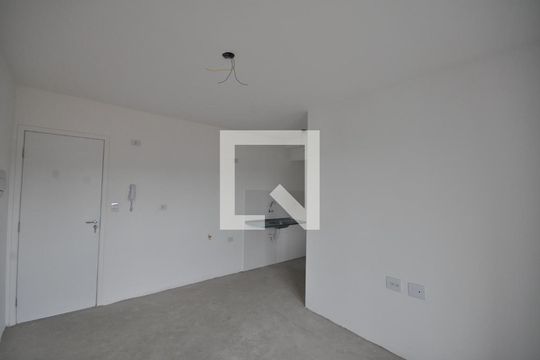 Sala/Cozinha de apartamento para alugar com 2 quartos, 42m² em Vila Santa Terezinha (zona Norte), São Paulo