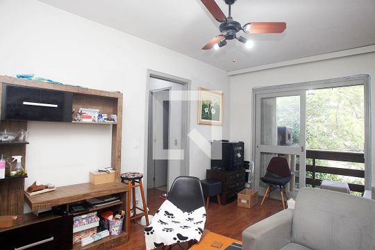 Sala de apartamento à venda com 2 quartos, 59m² em Azenha, Porto Alegre