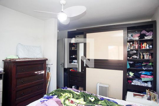 Quarto 1 de apartamento à venda com 2 quartos, 59m² em Azenha, Porto Alegre