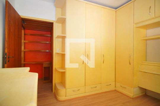 Quarto de apartamento à venda com 1 quarto, 50m² em Mont’serrat, Porto Alegre